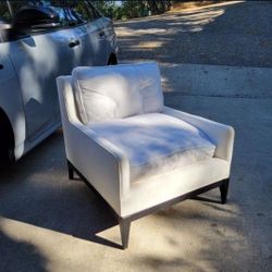 White Chair - Low Profile, Rease Witherspoon 