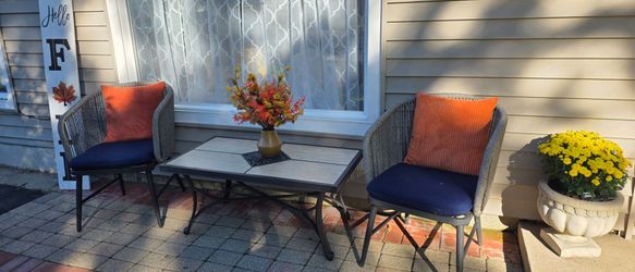 Outdoor Patio Bistro Set with Cushions