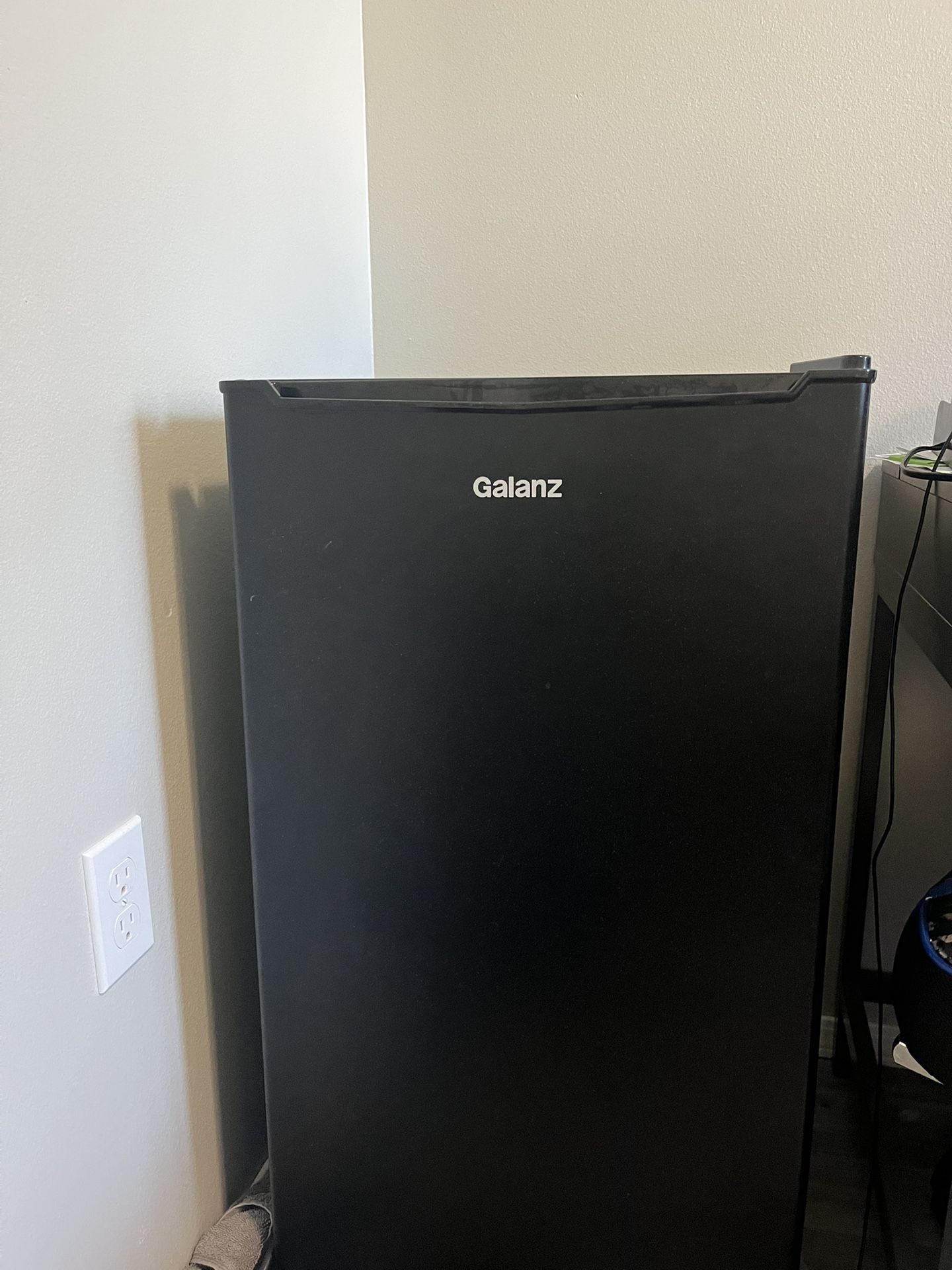 Mini Fridge/freezer