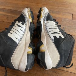 Nike Baseball Cleats Plastic And metal . Easton Baseball Bats