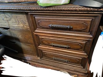 Buffet dresser