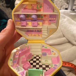 Vintage Polly pocket 