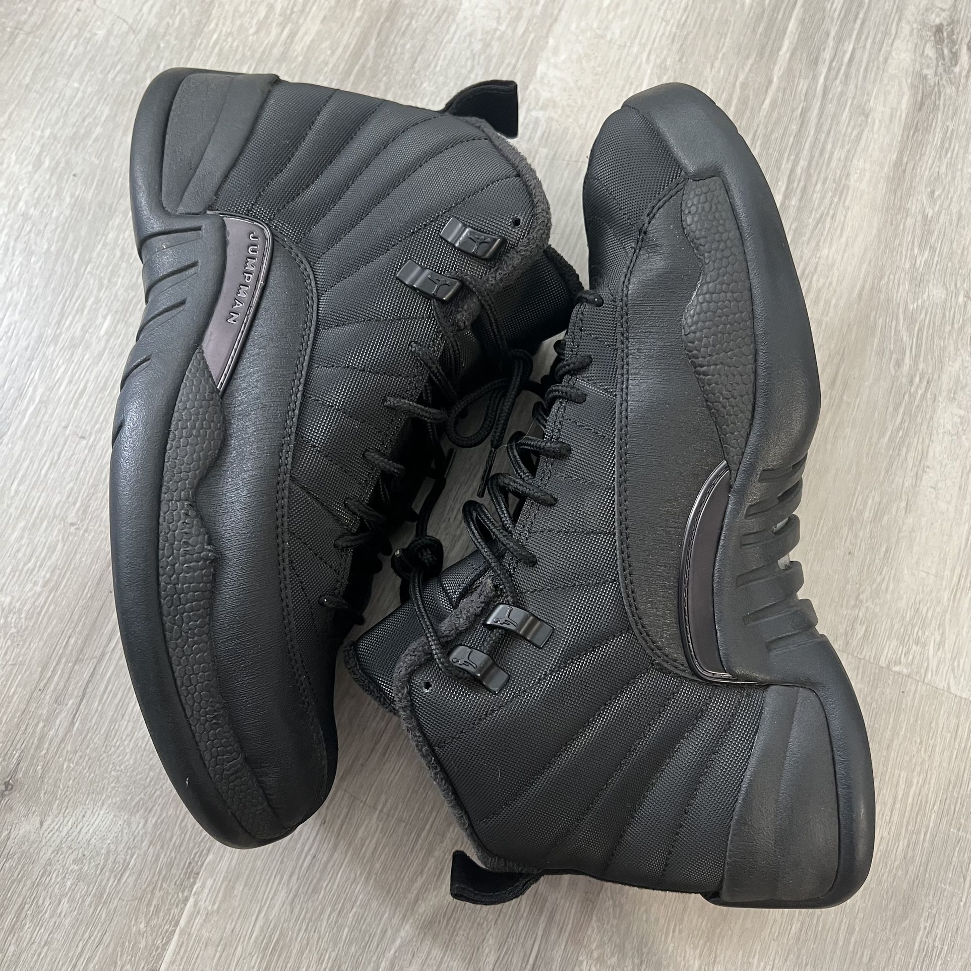 Air Jordan 12 Winter Retro Men’s Size 9