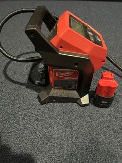 Milwaukee inflator With Battery