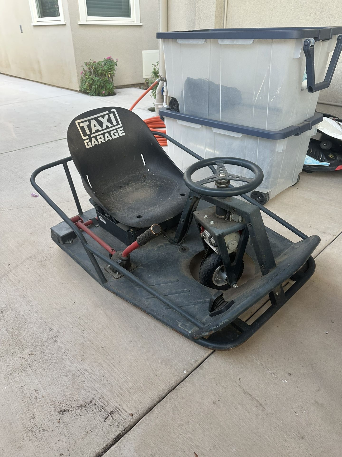 Taxi Garage Stage 4 Crazy Kart xl