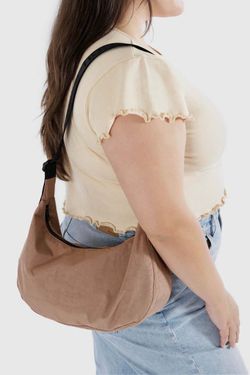 Baggu medium crescent in cocoa, rare!