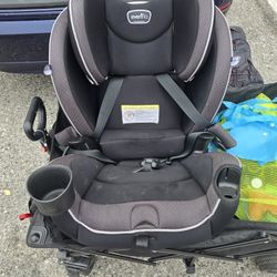 Graco Grow With Me Carseat