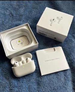 Airpoddss pro 2 (TAKING BEST OFFER )