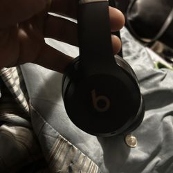 Beats Solo 4 