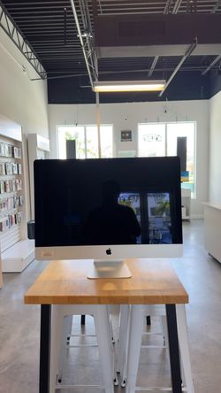 🖥️ iMac 27” (Late 2015) – 3.2GHz i5, 16GB RAM, 1TB HDD, 2GB GPU