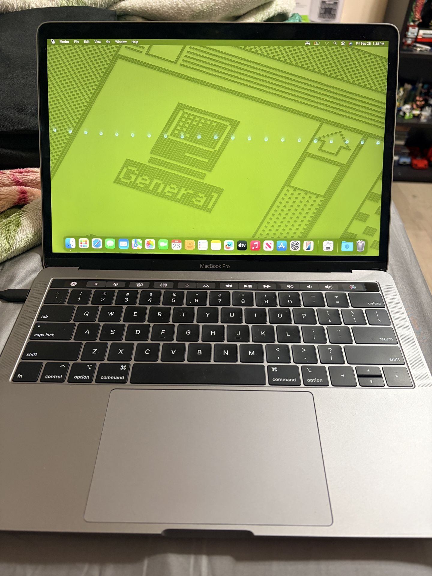 MacBook Pro 256gb