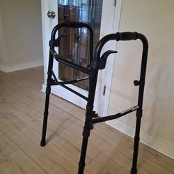 ADJUSTIBLE BLACK WALKER...LIKE NEW...free slide balls