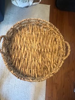Wicker tray