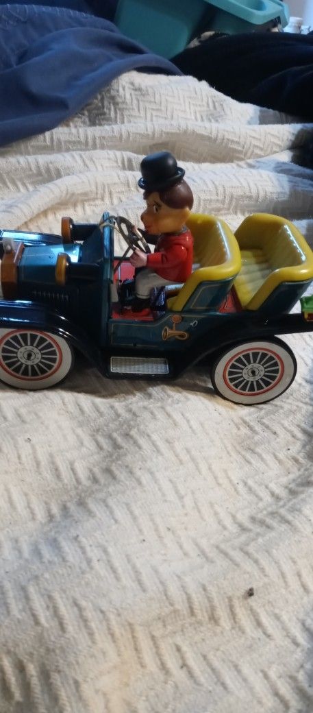 Tin 1970\'s Mystery Car