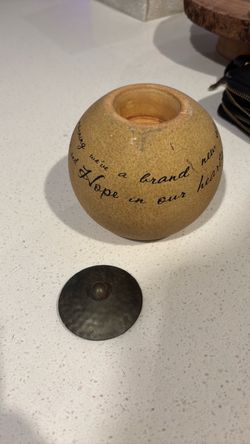 Candle holder
