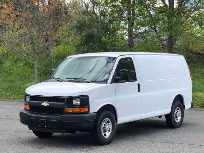 2009 Chevrolet Express Cargo Van