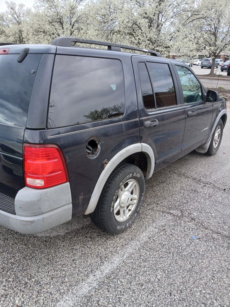 2002 Ford Explorer