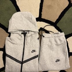 Grey Nike Tech Size M Asia Sizing 
