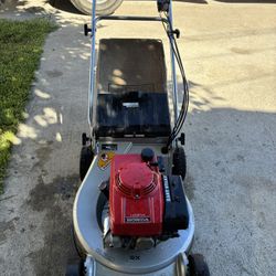 Honda Lawnmower 214 Ready For Work Turns On Perfect $250
