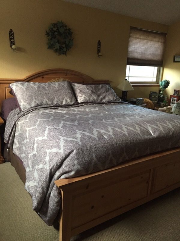 California King Broyhill Fontana Bed