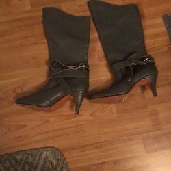Ladies Boots Size 6