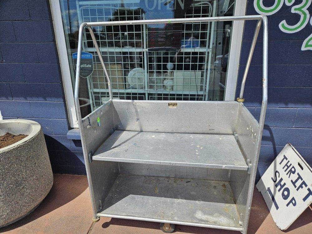Commercial Rolling Rack