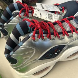 Reebok Mid Shoes size 9.5