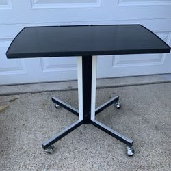 Table With Wheels