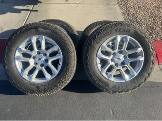 Chevy Silverado Tahoe suburban rims/tires 18” Goodyear 265/65/18 with 50% life