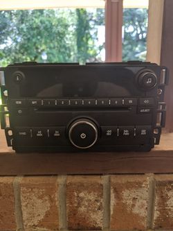 2011 Tahoe cd player