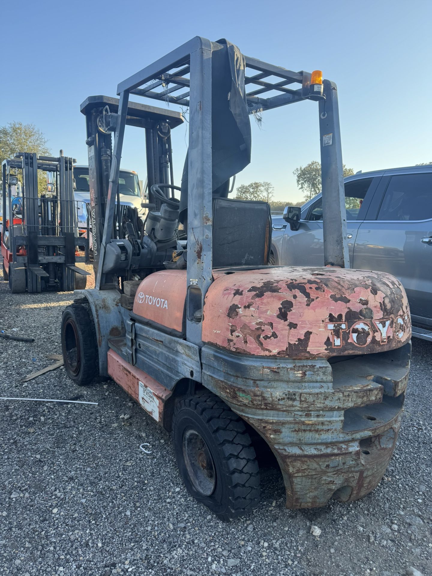 Forklift Toyota 5500 Lbs 3 Stage