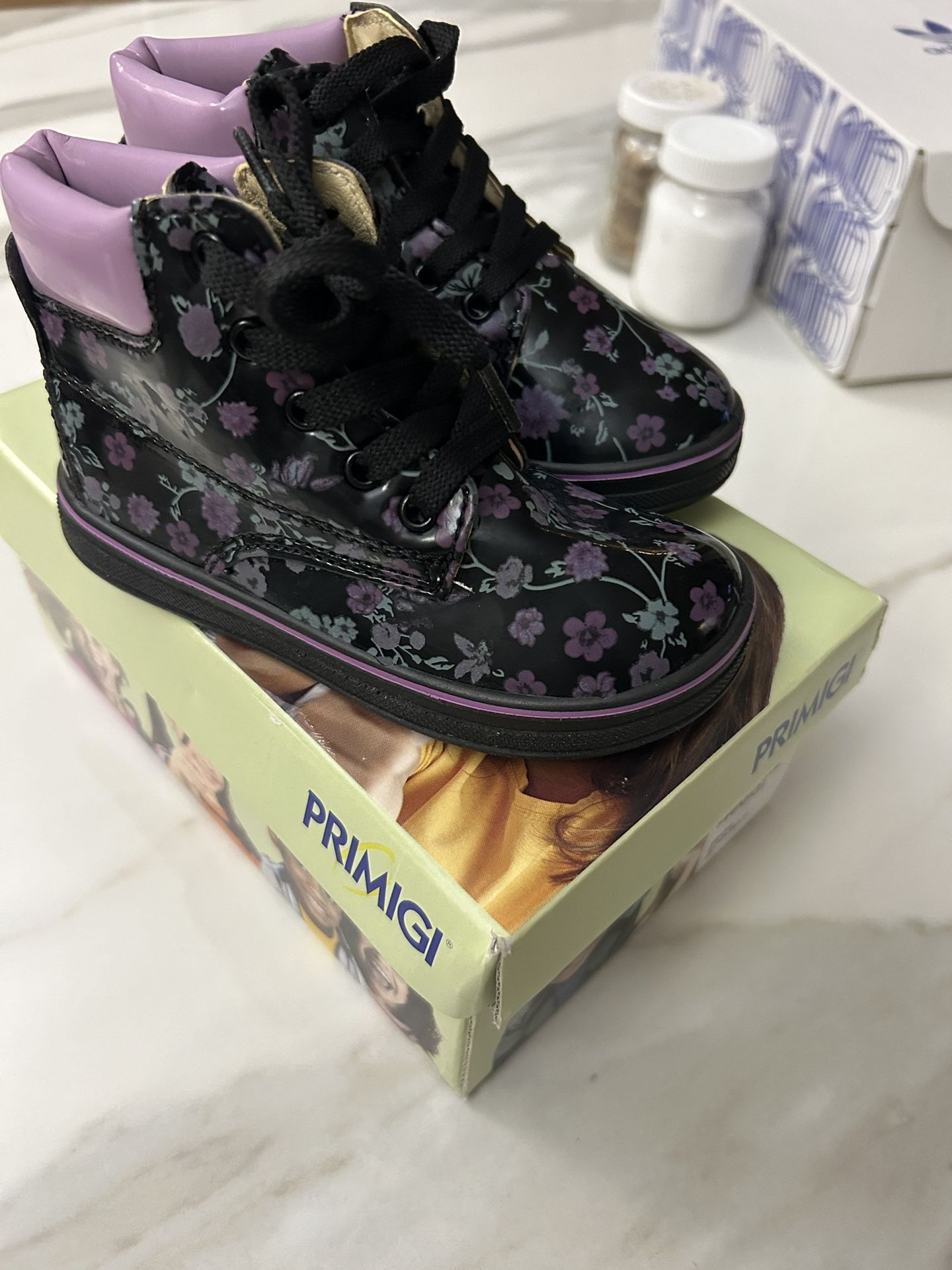 Primigi Doc Martin Girls Sz 23 Or Us 8