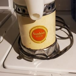 Antique Collectible Sunkist Juicit Electtic Juicer
