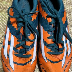 Kids size 3.5 Adidas Messi 10.2 FG Soccer Cleat 