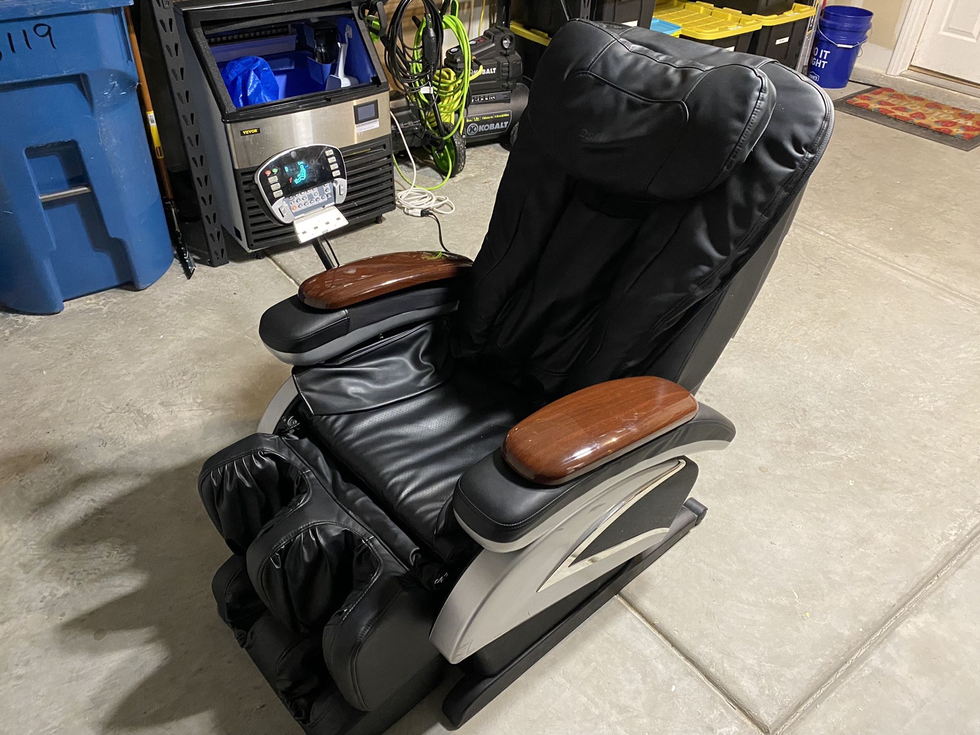 Massage Chair For Sale! for Sale in Henderson, NV - OfferUp