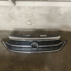 Volkswagen Jetta Mk7 Front Grille with Chrome Trim