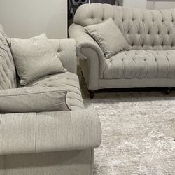 DownEast Tufted Sofa (Beige), Victorian, Classic Design