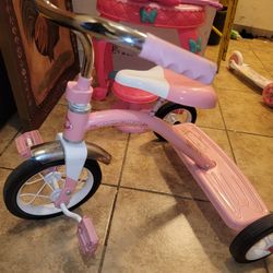 Radio Flyer Classic Pink Tricycle