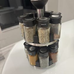 Rotating Spice Rack with Glass Jars – Complete Set