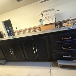 Credenza / Cabinet