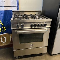 BERTAZZONI 30”WIDE STAINLESS STEEL STOVE ALL GAS 