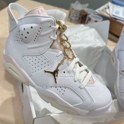 Jordan’s Woman’s Size 6.5