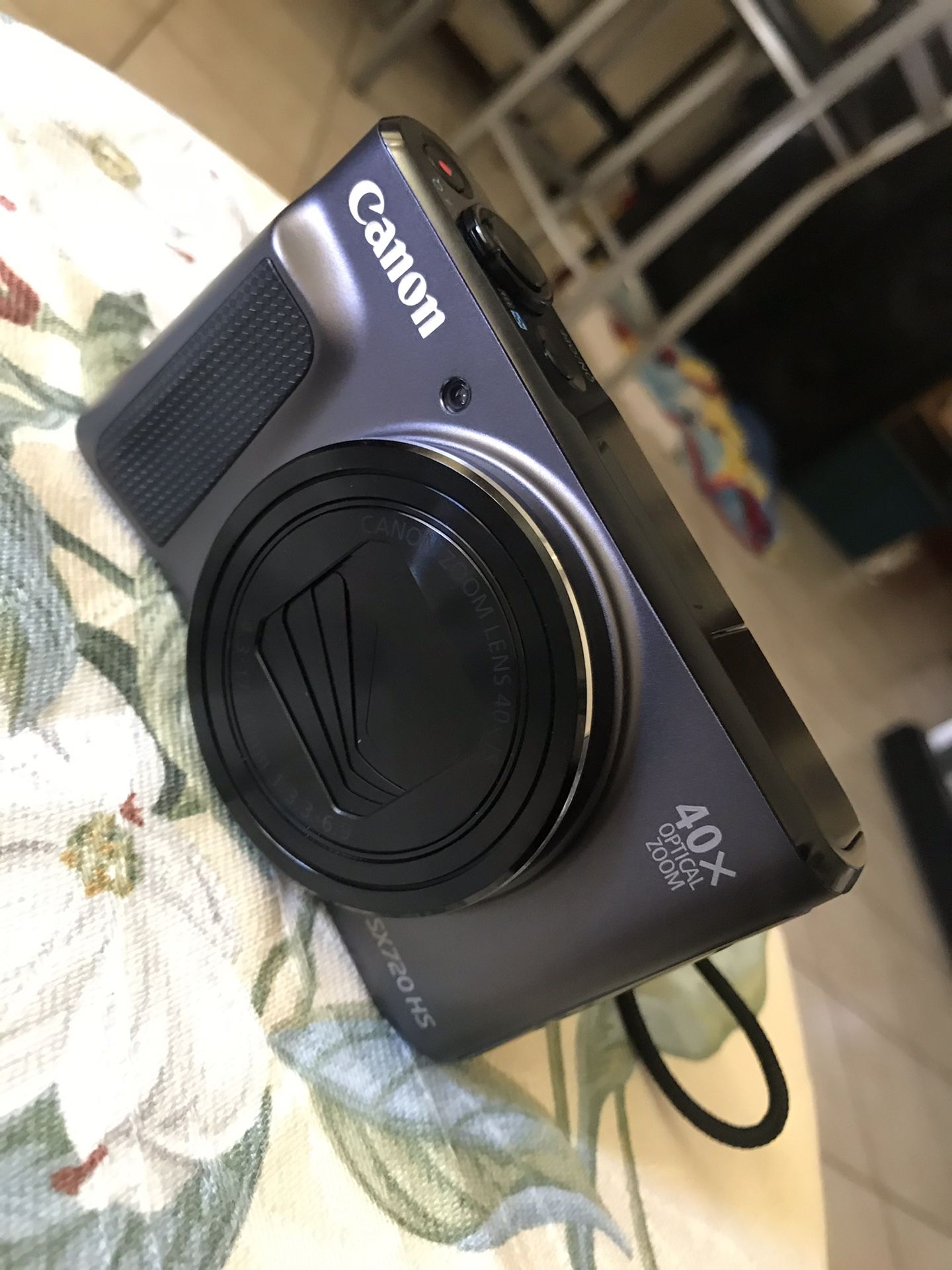 Canon Powershot SX720 HS