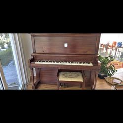 1911 Grand Upright Piano
