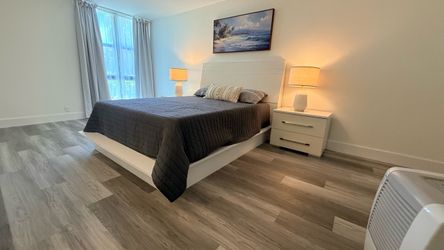 Queen Bed Set
