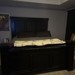 King bed frame 