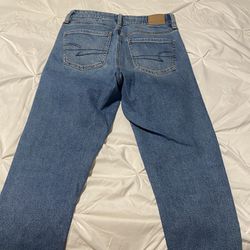 American Eagle Crop Jeans 