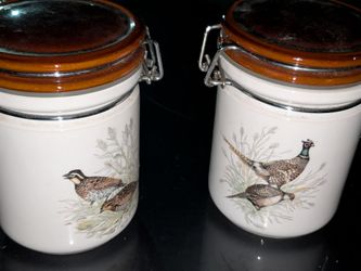 Andrea by Sadek wire-latch canisters set