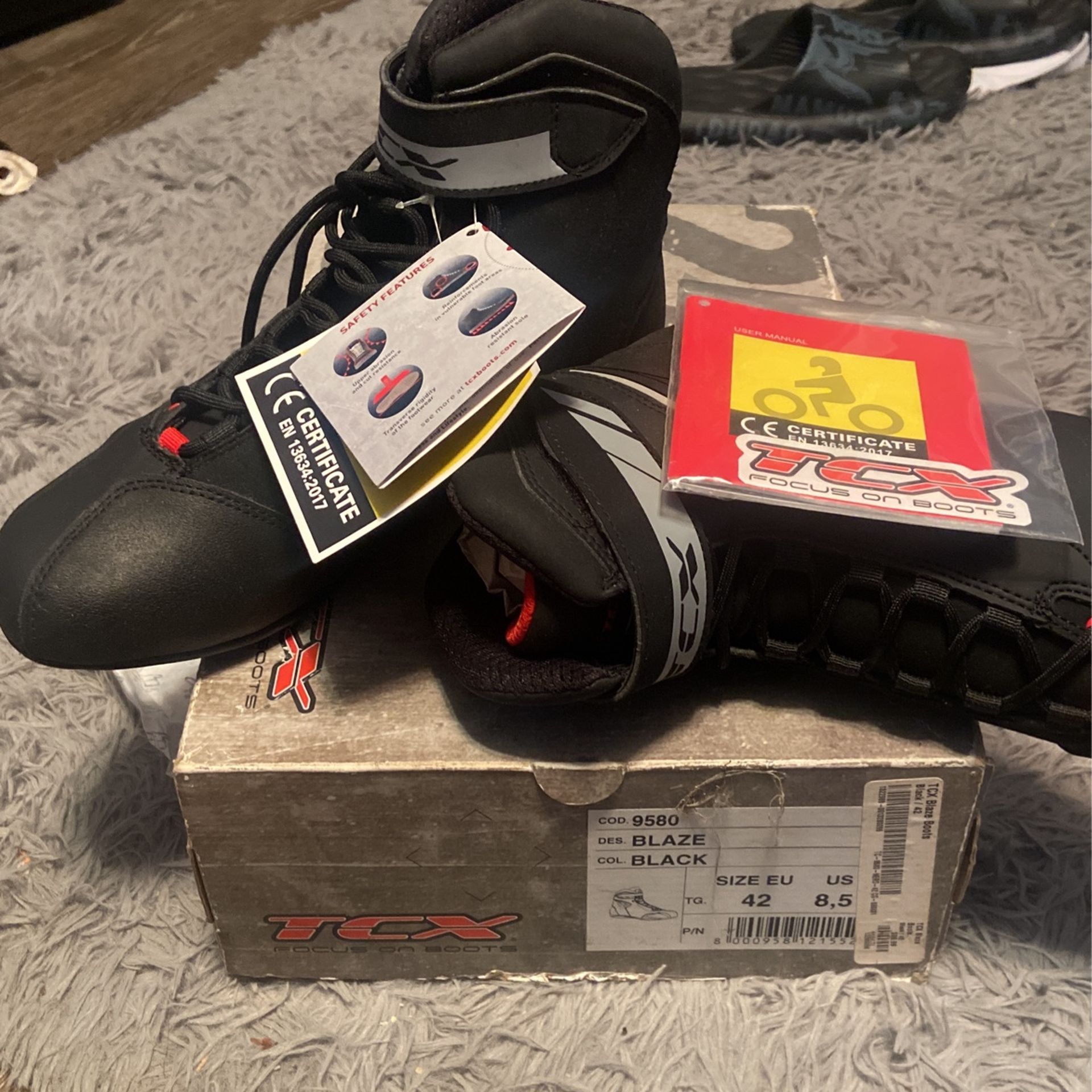 TCX 9580 Blaze Motorcycle‎ Boots TCX Hub WP Boots - RevZilla main image 2