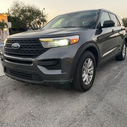 2020 Ford Explorer